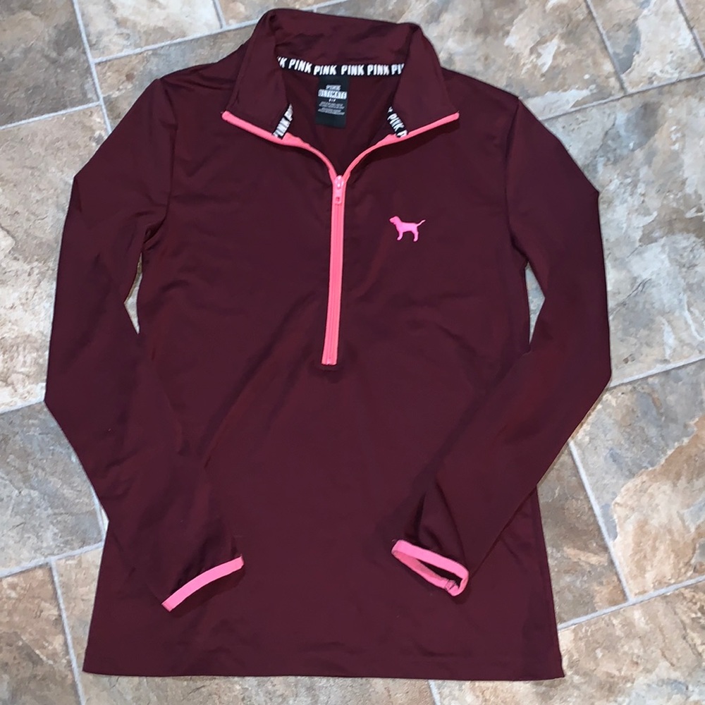 Women’s VS Pink pull over size small NWOT